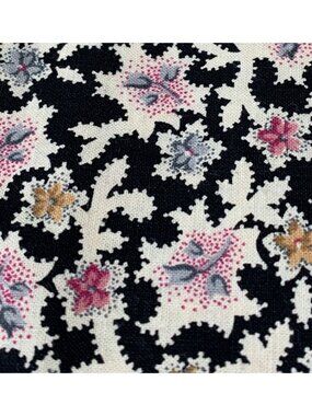 Floral Patterned Cotton Fabric 1/2 yard x 44" General Fabrics Company